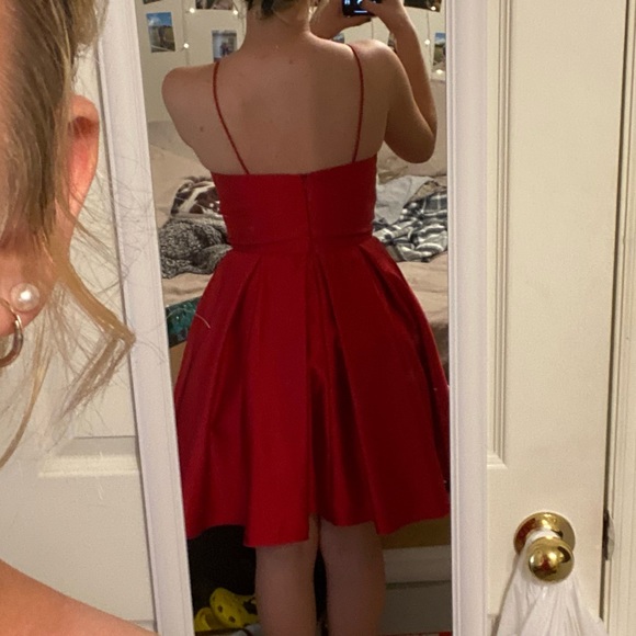 Red Formal dress with pockets. - Picture 6 of 7